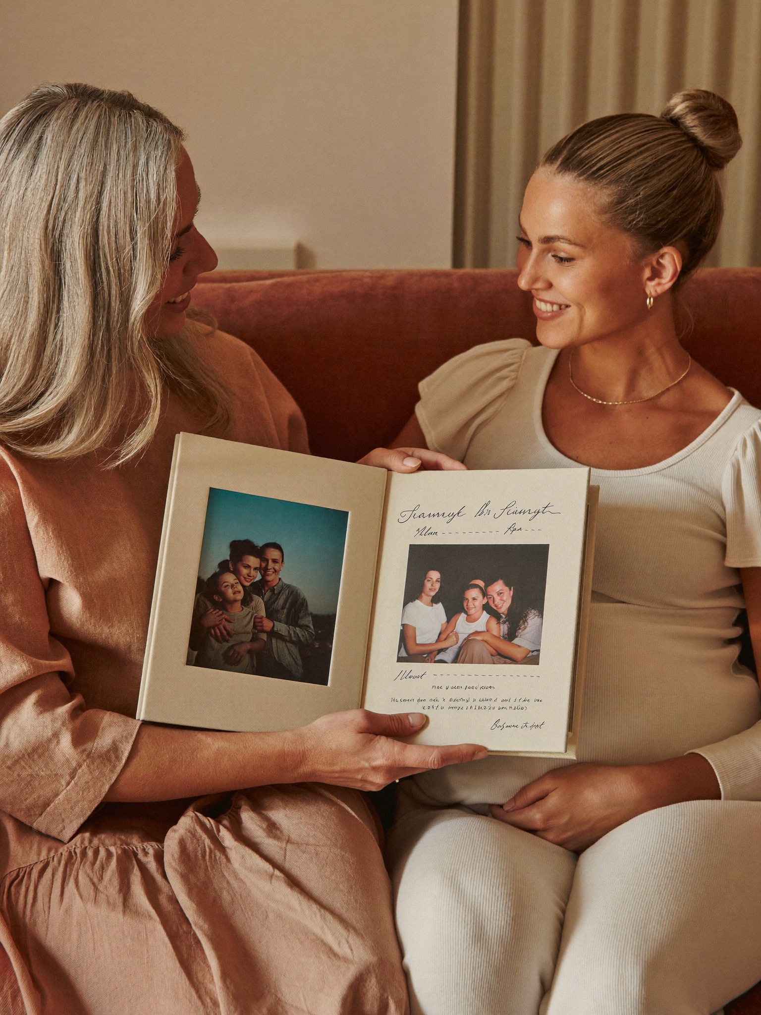 A printed MomNotes book
